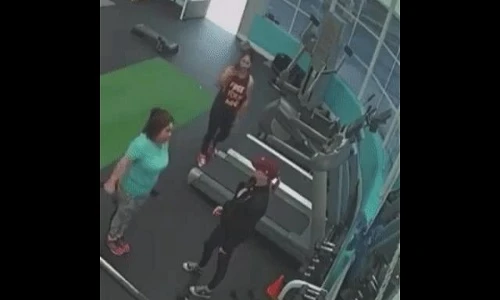 Video: Cái kết đắng cho cô nàng vào phòng gym để sống ảo