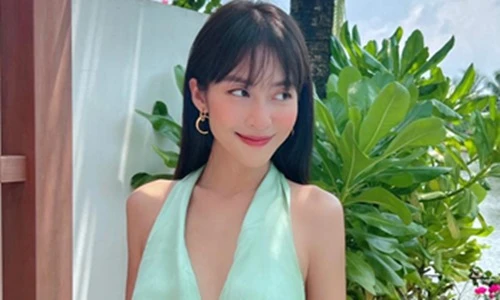 Bị đồn hẹn hò Thanh Sơn ở Phú Quốc, Khả Ngân có động thái lạ