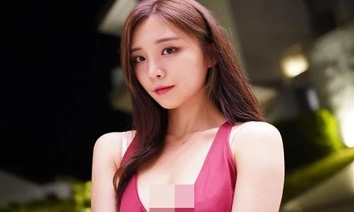 Tan chảy trước vẻ đẹp nóng bỏng của nữ streamer Hàn Quốc