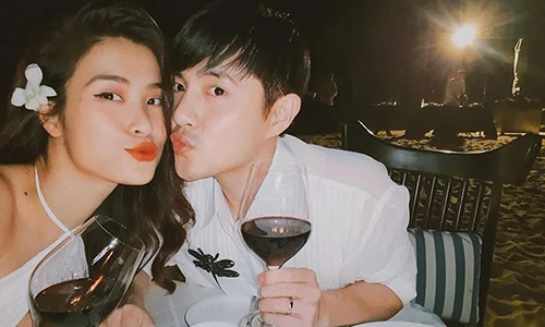 Phát ghen Đông Nhi - Ông Cao Thắng hẹn hò lãng mạn sau khi cưới