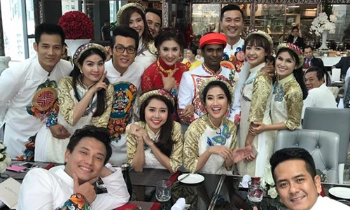 Ảnh đám hỏi diễn viên Nguyệt Ánh bên chồng ngoại quốc