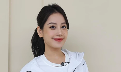 Món quà mang đến Đạp gió khiến Chi Pu gặp sự cố ở sân bay