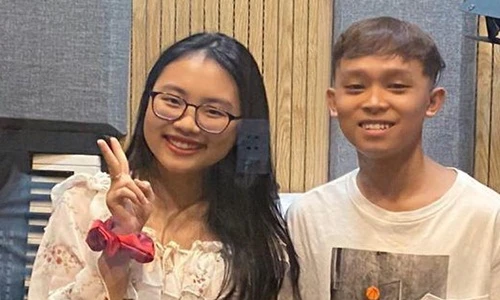 Phương Mỹ Chi kiếm tiền tỷ nhờ đi hát, Hồ Văn Cường thế nào?