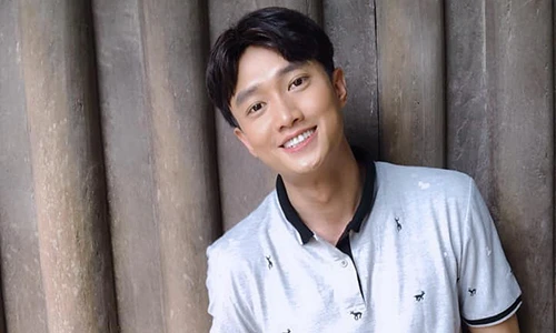 Quốc Trường vui vẻ mặc scandal lộ tin nhắn nhạy cảm