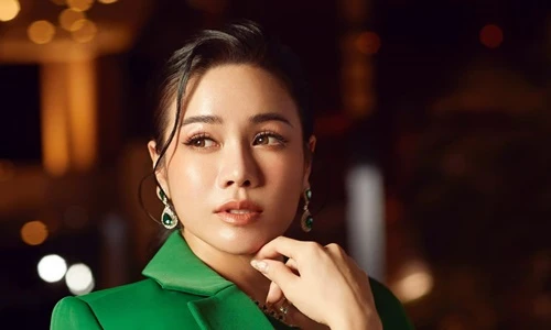 Chân dung mỹ nhân Việt vừa làm rõ 1,3 tỷ tiền ủng hộ 