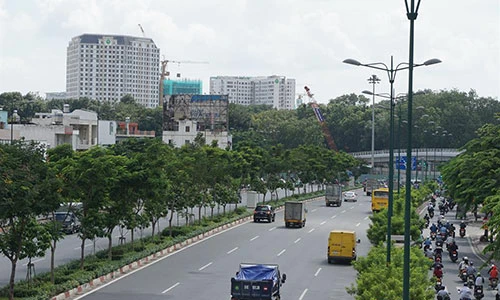 Loạt nhà cao tầng “bủa vây” khu vực sân bay Tân Sơn Nhất