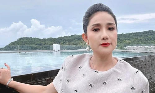 Những mối tình đổ vỡ của MC Cát Tường 