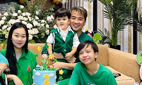 3 con cùng huyết thống của Đàm Vĩnh Hưng giờ thế nào?