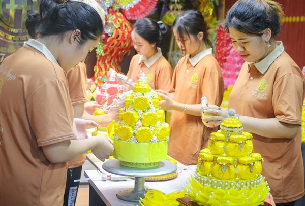 Oản nghệ thuật thu hút khách hàng ngày lễ Vu Lan