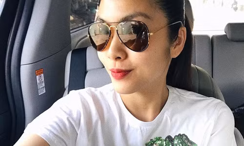 Tăng Thanh Hà rạng rỡ trở lại công việc sau khi sinh con