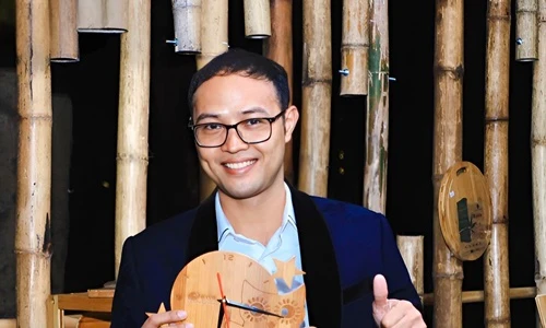 Chân dung diễn viên được đồn đoán thay NSND Công Lý đóng Táo quân