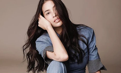 Phạm Hương khoe quà cầu hôn “khủng”, sắp lên xe hoa ở Mỹ?