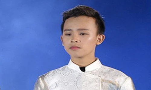 Ê-kíp Phi Nhung phản pháo tin đồn cấm Hồ Văn Cường dự lễ 49 ngày