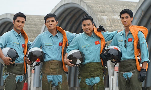 4 mỹ nam đóng người lính không quân trong phim Tết là ai?