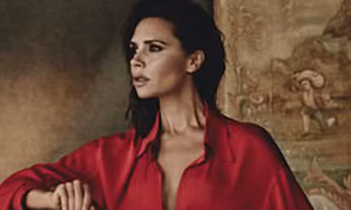 Victoria Beckham quyến rũ trên bìa tạp chí giữa ồn ào
