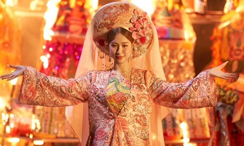 Cảnh quay tâm đắc của Hòa Minzy trong “Bắc Bling”