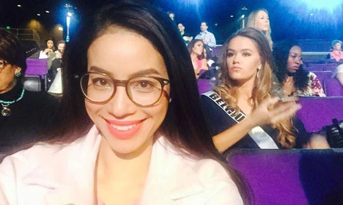 Phạm Hương rạng rỡ tại tổng duyệt chung kết Miss Universe
