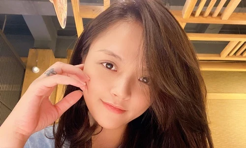 Thu Quỳnh đăng hình xăm lớn ở chân ngực, giải thích ý nghĩa