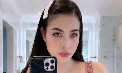 Phạm Hương khoe vòng 1 đẫy đà sau 2 lần sinh nở