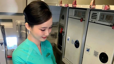 Nữ tiếp viên hút 7 triệu lượt xem chỉ với 1 khoảnh khắc