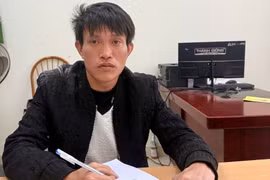 Bắt kẻ đốt 2 xe ô tô và cửa chùa Sùng Khánh ở Hải Phòng