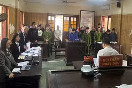 Bị cáo mua bán ma túy 'không nhận tội' bị tuyên 10 năm tù