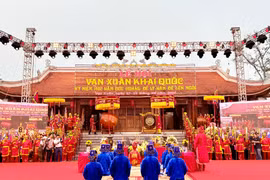 Phó Thủ tướng Nguyễn Chí Dũng dự Lễ hội "Vạn Xuân khai Quốc"