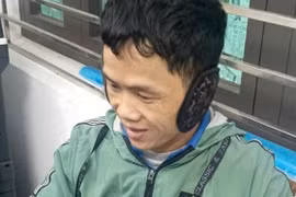 Mâu thuẫn, người đàn ông sát hại đồng nghiệp, đốt xưởng 