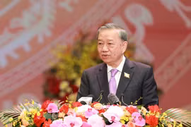 "Đằng sau sự chuyển mình của nền kinh tế là những đêm trắng họp bàn"