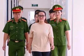 Chuyên gia tội phạm học lý giải nụ cười của Hoàng Hường khi bị bắt