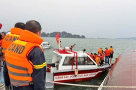 Thủ tướng yêu cầu khẩn trương cứu nạn vụ lật tàu Quảng Ninh