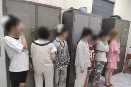 Hưng Yên đột kích Karaoke Venus, phát hiện 18 đối tượng dương tính ma tuý