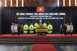 Linh cữu nguyên Chủ tịch nước Trần Đức Lương được quàn tại Nhà tang lễ Quốc gia, số 5 Trần Thánh Tông, thành phố Hà Nội. Ảnh: VGP
