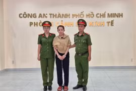 Khởi tố, bắt tạm giam DJ Ngân 98