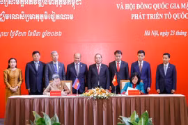 Việt Nam, Campuchia tăng cường hợp tác công tác Mặt trận