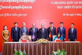 Việt Nam, Campuchia tăng cường hợp tác công tác Mặt trận