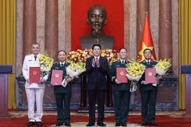 Trợ lý Tổng Bí thư cùng 3 sĩ quan cấp cao được thăng hàm Thượng tướng