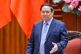 Thủ tướng: Chủ động đáp ứng đủ xăng dầu cho sản xuất, kinh doanh, tiêu dùng