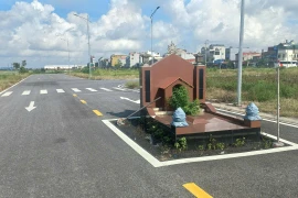 Ngôi mộ án ngữ trên đường, Hải Phòng chỉ đạo dừng lưu thông