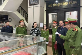 Bắt vợ chồng chủ tiệm vàng Kim Chung ở Thanh Hóa