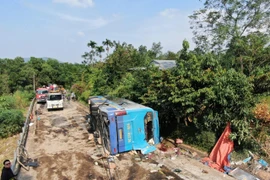 Công an Lào Cai thông tin vụ lật xe khách 3 người chết, 5 người bị thương