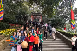 Người lao động sắp nghỉ 7 ngày dịp lễ Giỗ Tổ Hùng Vương, 30/4 và 1/5 