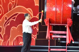 Chủ tịch Quốc hội khởi trống khai hội mùa Thu Côn Sơn - Kiếp Bạc