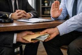 Nhận tiền tỷ từ doanh nghiệp, cựu cán bộ Văn phòng Chính phủ giữ lại hơn 2,4 tỷ