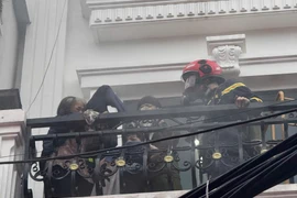 Cứu 3 người mắc kẹt trong vụ cháy nhà dân tại Hải Phòng