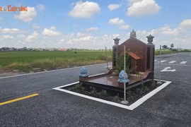 Diễn biến mới vụ ngôi mộ nằm giữa đường khu dân cư ở Hải Phòng