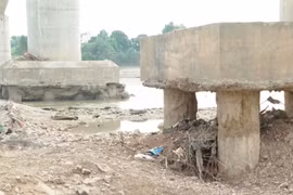 Thủ tướng yêu cầu khẩn trương kết luận giám định hư hỏng cầu sông Lô