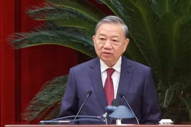 Bộ Chính trị yêu cầu khởi công nhà máy điện hạt nhân, đường sắt quốc tế từ đầu năm 2026