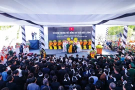 Nguyên Chủ tịch nước Trần Đức Lương yên nghỉ lòng đất Mẹ