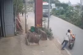 Căn cứ điều tra tội Giết người với kẻ đẩy CSGT vào đầu xe tải?